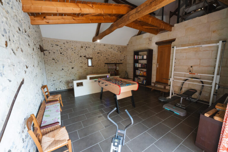 grand-maison-gite-vouvray-rdc-salle-de-loisirs
